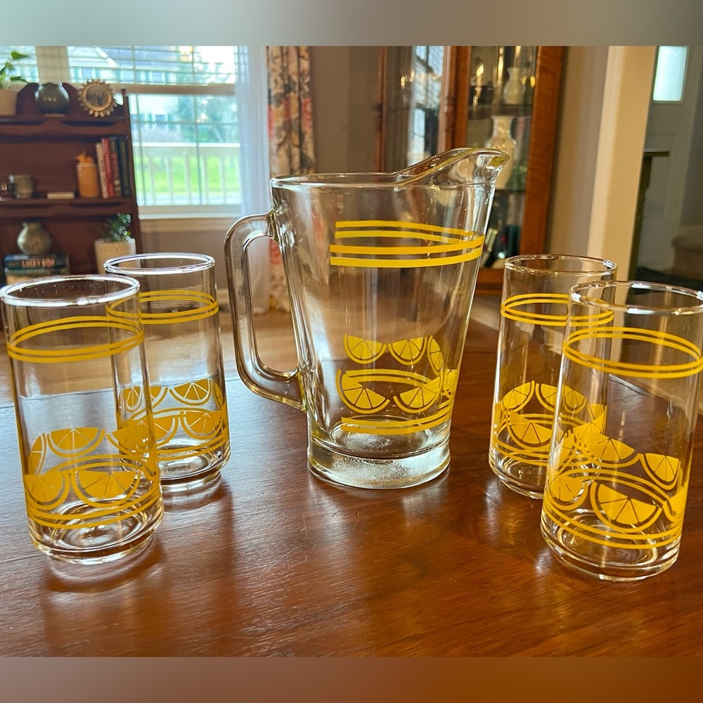 Vintage Crisa Libbey Lemons Glass Pitcher Set